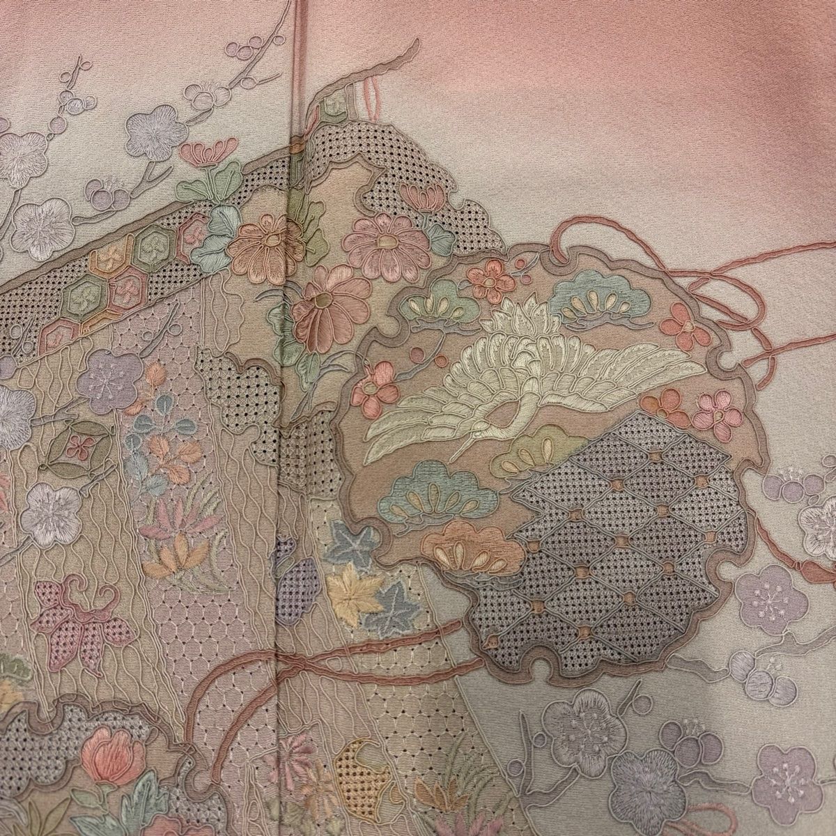 ピンクベージュ 正絹