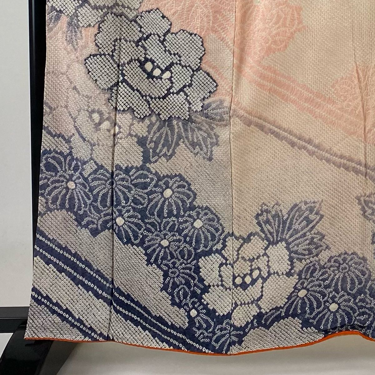 振袖 身丈162 cm 裄丈66 M 袷 牡丹 菊 総絞り ぼかし 薄ピンク 正絹 秀品