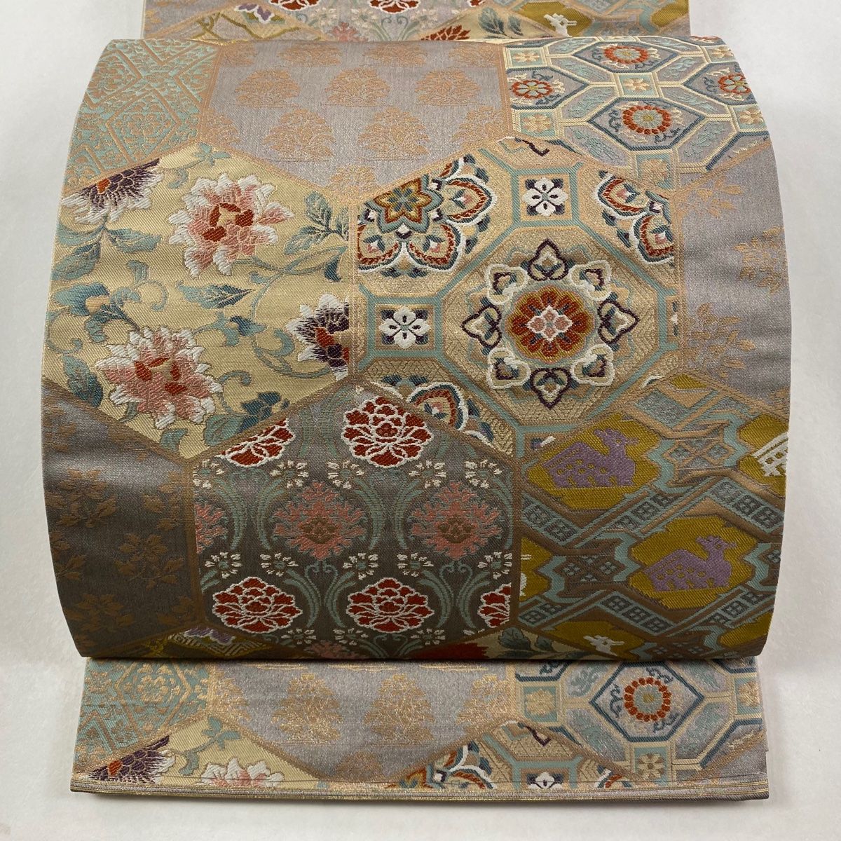 袋帯 秀品 草花 亀甲 箔 灰紫 六通 正絹