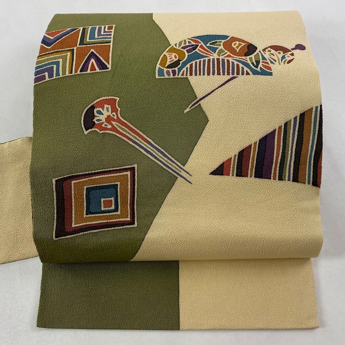 名古屋帯 秀品 落款 櫛 簪 縮緬 ベージュ 正絹