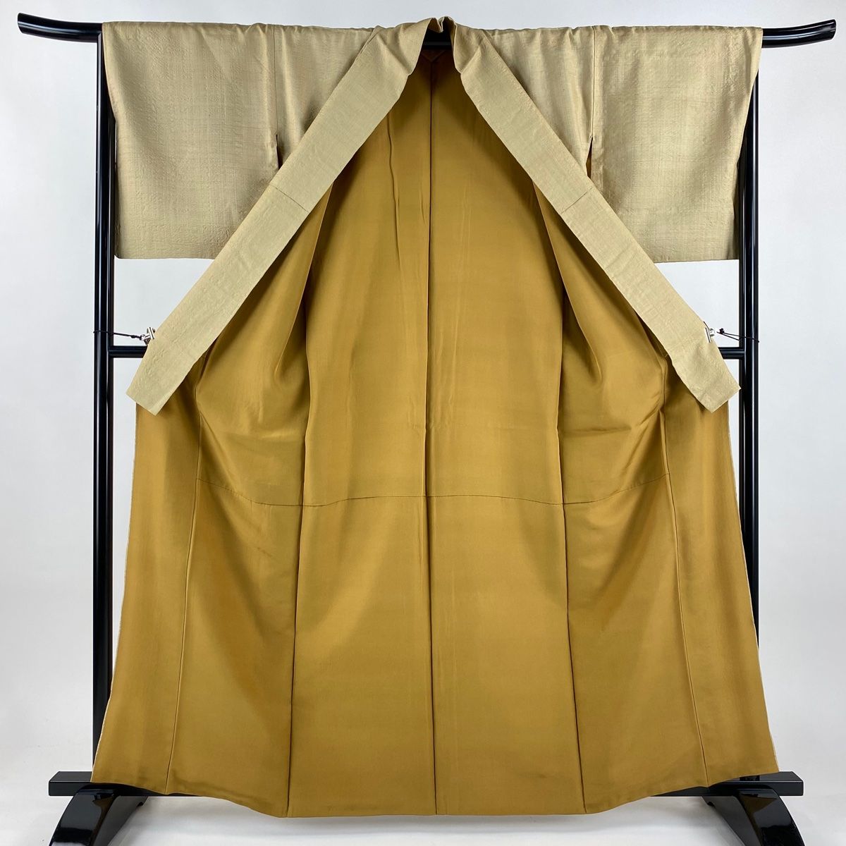 美品】 紬 身丈162.5cm 裄丈67.5cm L 袷 野蚕糸 ベージュ 正絹 逸品 一