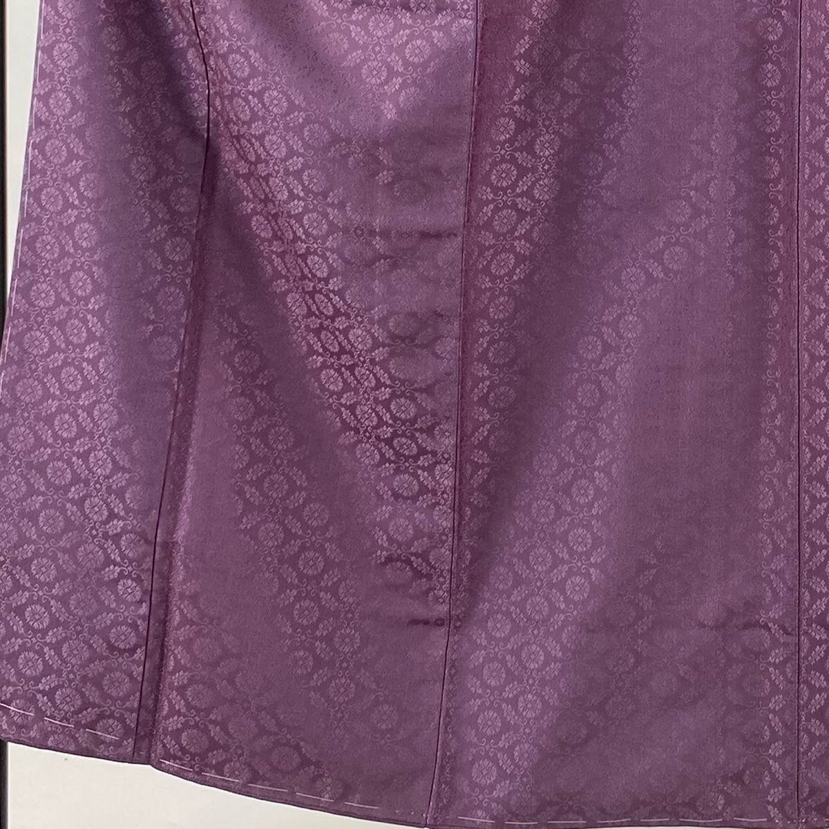 色無地 身丈151 cm 裄丈62.5 S 袷 地紋 紫 正絹 一つ紋