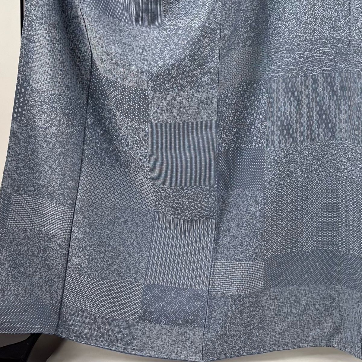 小紋 身丈167 cm 裄丈69 L 袷 寄せ柄 小花 青灰色 正絹