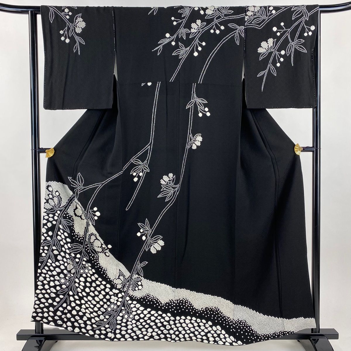 美品】 訪問着 身丈159cm 裄丈64cm M 袷 枝花 幾何学模様 黒 正絹 名品