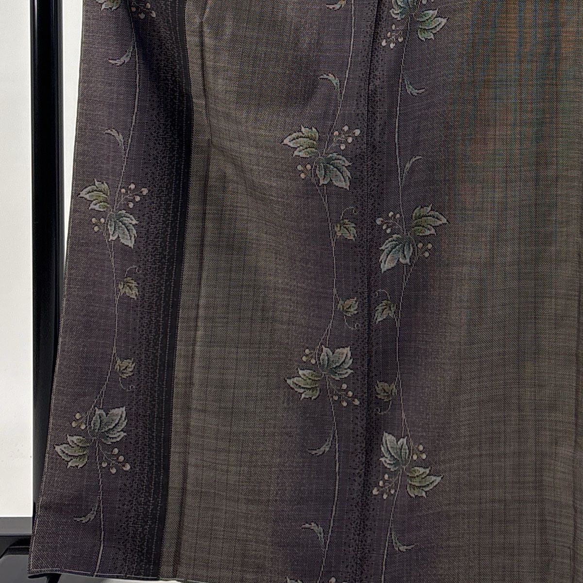 大島紬 身丈165 cm 裄丈65 M 袷 やまと 証紙 葉と実 縞 純泥染 焦茶色 正絹