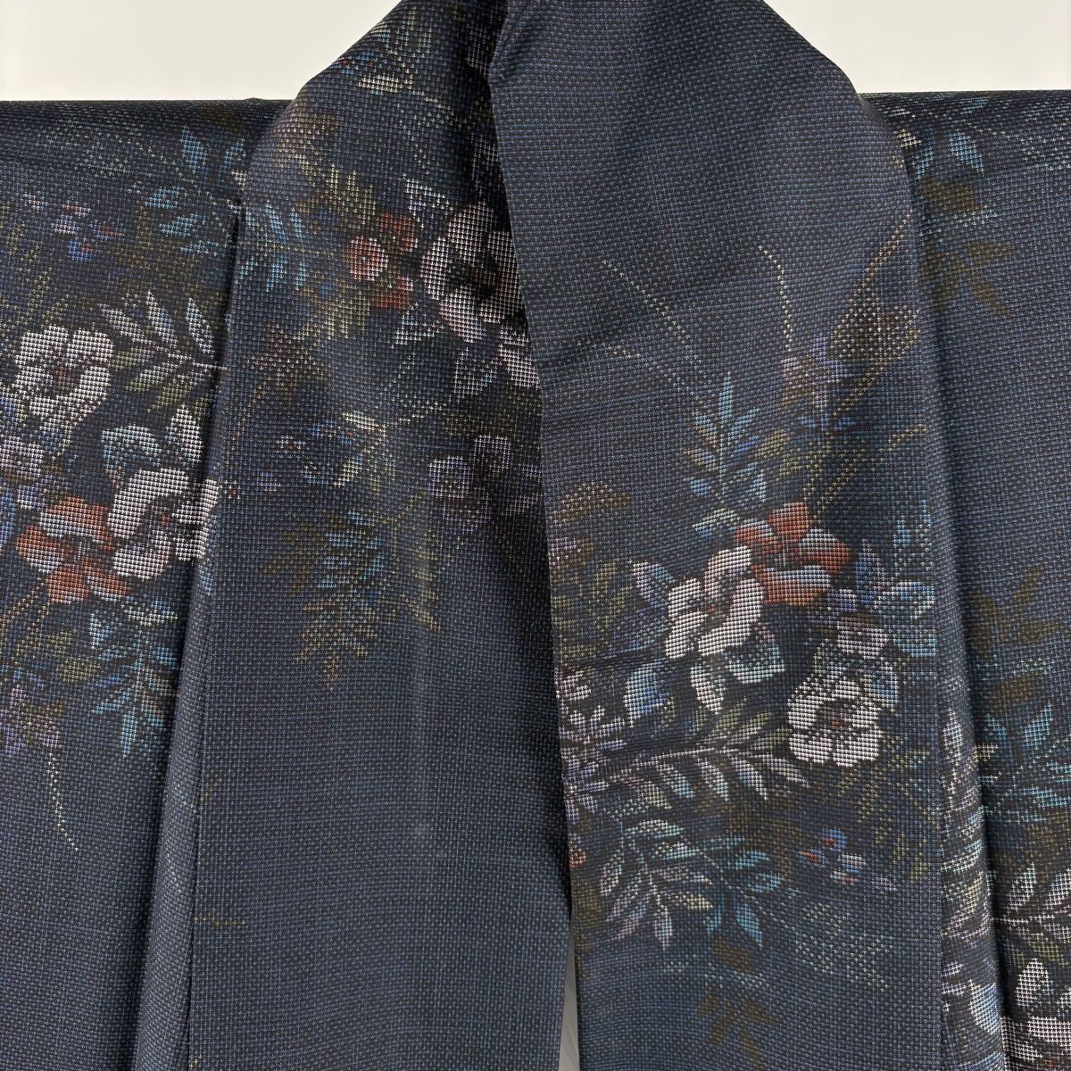  大島紬 身丈163 cm 裄丈67 5 L 袷 都喜ヱ門 証紙 草花 紺色 正絹 紬 着物