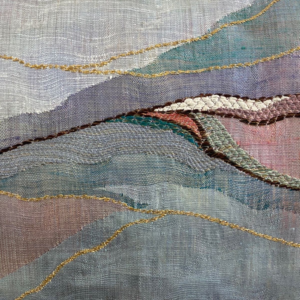 袋帯 秀品 幾何学 波 金糸 箔 青灰色 お太鼓柄 正絹