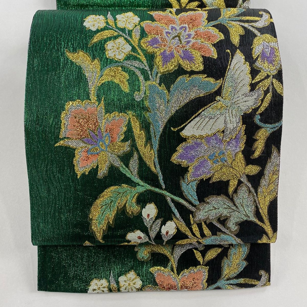 袋帯 秀品 振袖向き 草花 蝶 箔 緑 六通 正絹