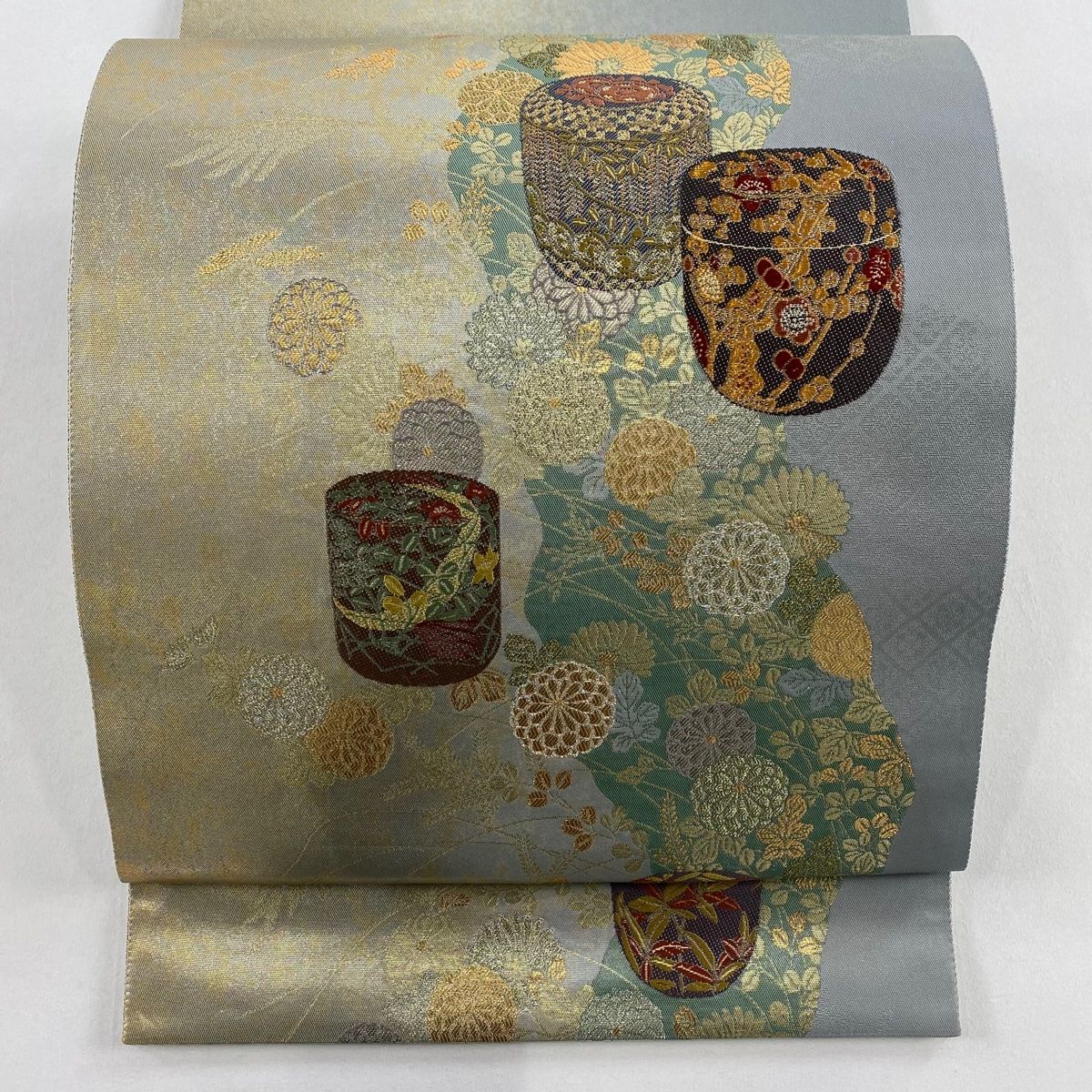 袋帯 秀品 鈴乃屋 秋草 茶筒 金銀糸 箔 灰色 お太鼓柄 正絹