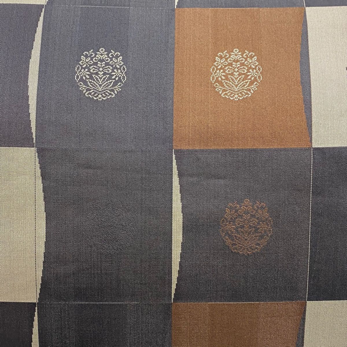 袋帯 秀品 草花 変わり市松 焦茶色 全通 正絹