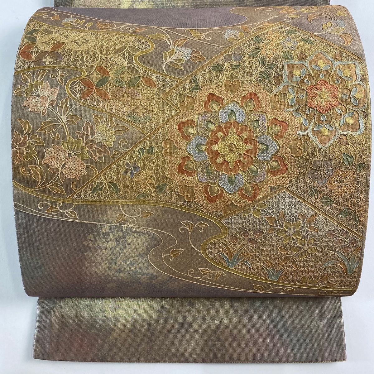 袋帯 秀品 華文 七宝 刺繍 金銀彩 灰紫 お太鼓柄 正絹