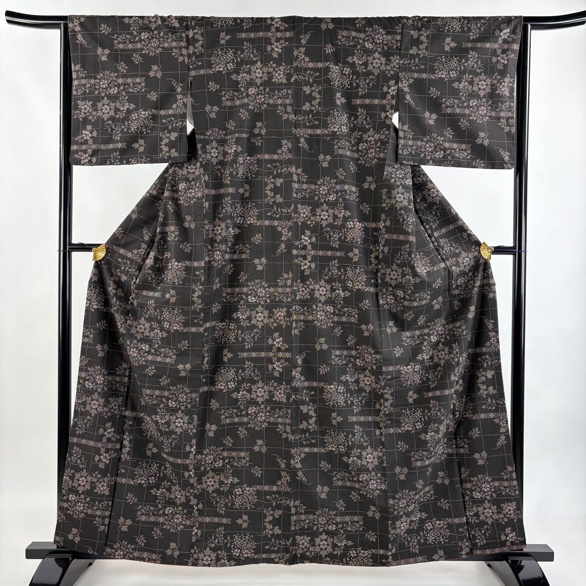 紬 身丈162cm 裄丈64cm M 袷 草花 格子 焦茶色 正絹 秀品 【中古