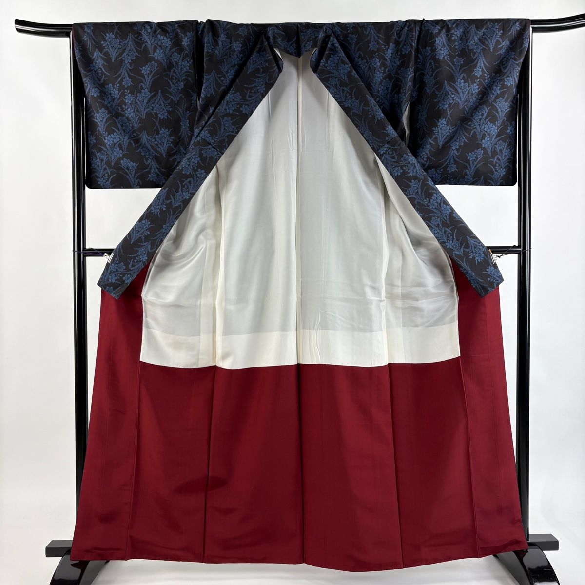 大島紬 身丈163 5 cm 裄丈67 L 袷 証紙 草花 墨色 正絹 秀品 紬 着物 着物 浴衣