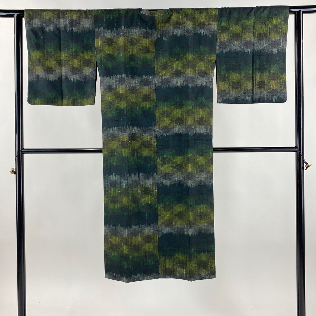 道行 身丈125 5 cm 裄丈63 S 紬地 和装コート 角衿 幾何学模様 深緑 正絹 秀品