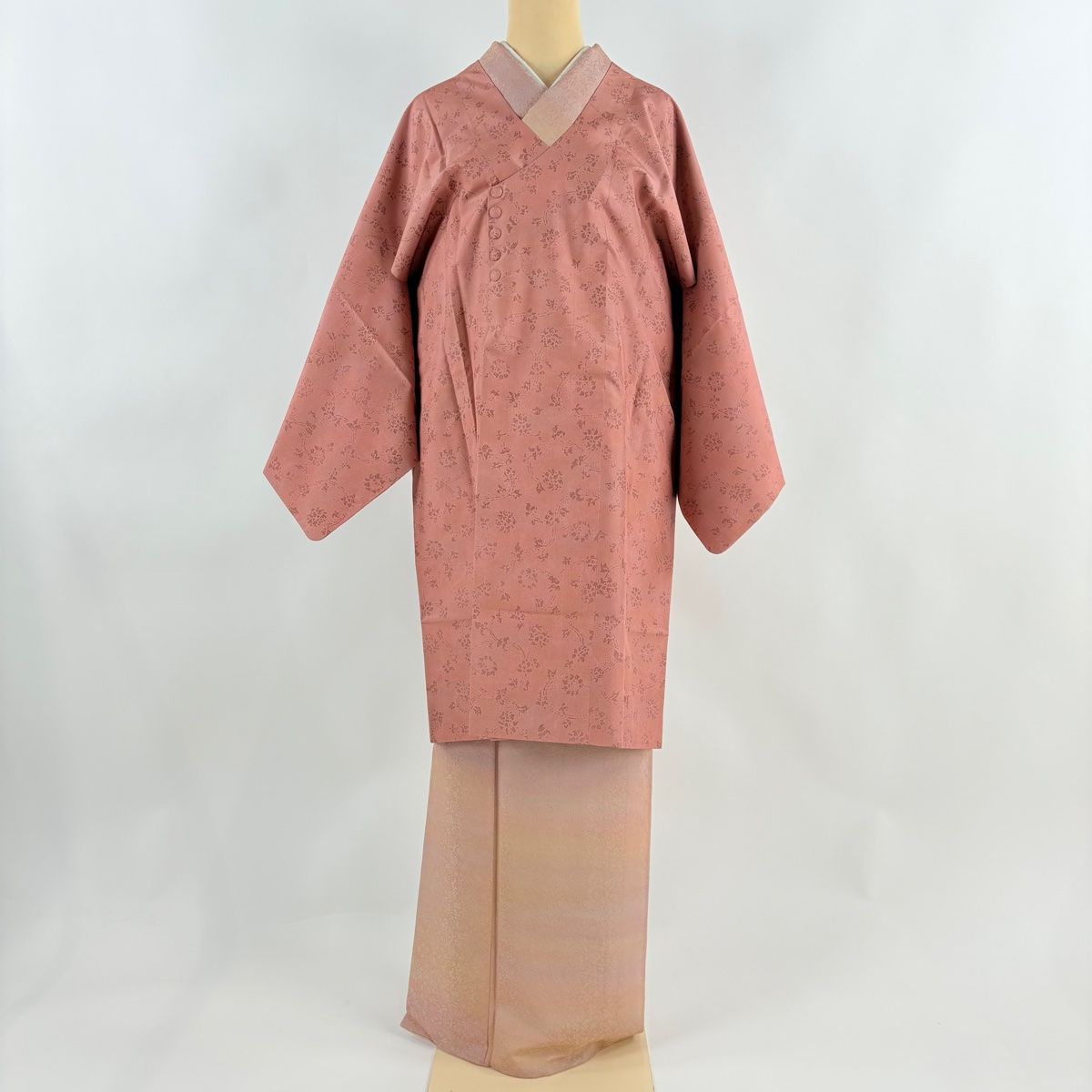 道行 身丈98.5 cm 裄丈64 M 和装コート 千代田衿 紬地 花唐草 サーモンピンク 正絹 秀品