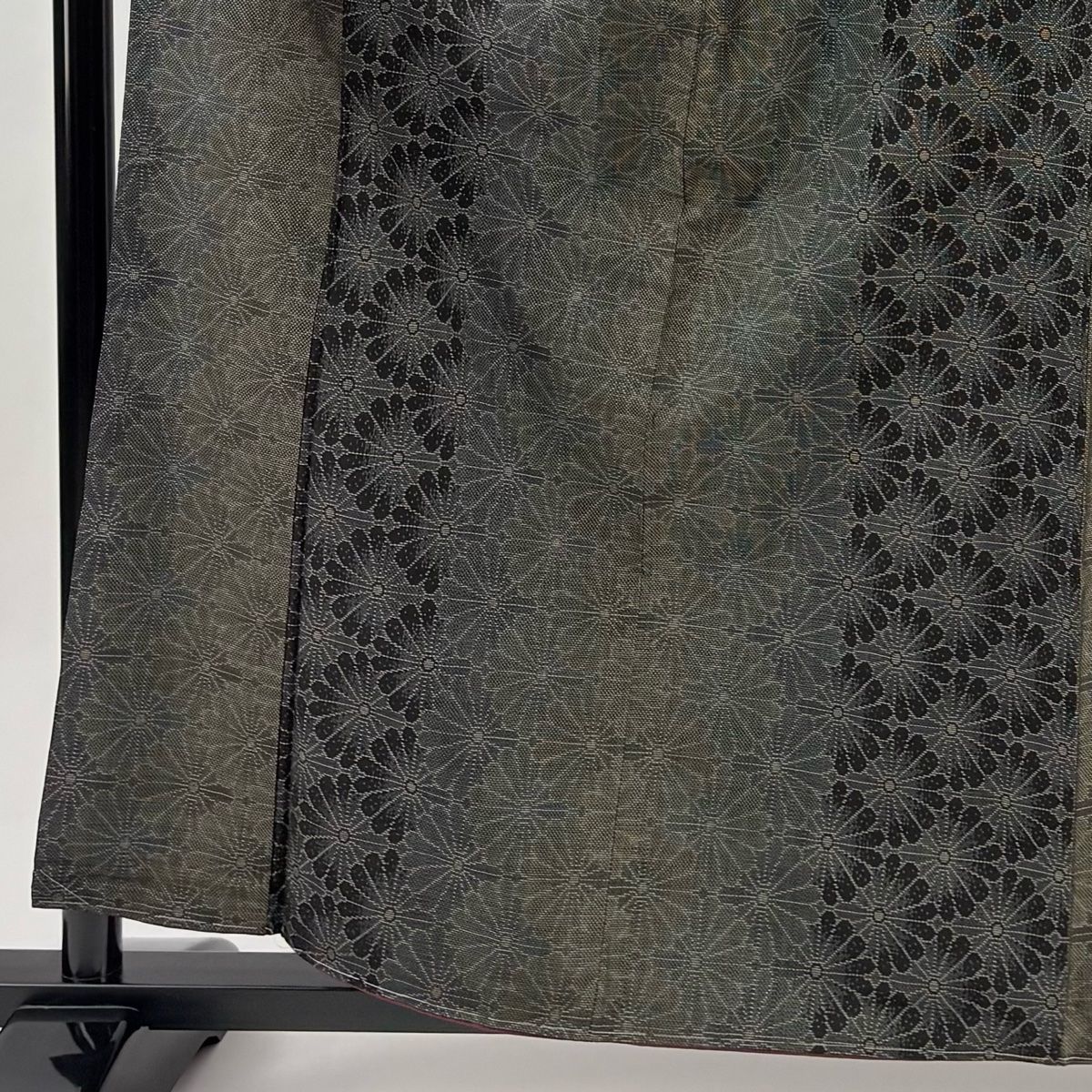 紬 身丈160 cm 裄丈66 M 袷 やまと 菊 灰茶 正絹 秀品