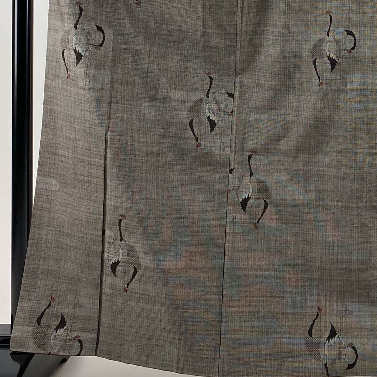 大島紬 身丈165 cm 裄丈64 M 袷 純泥染 証紙 鶴 ヱ霞 灰茶 正絹