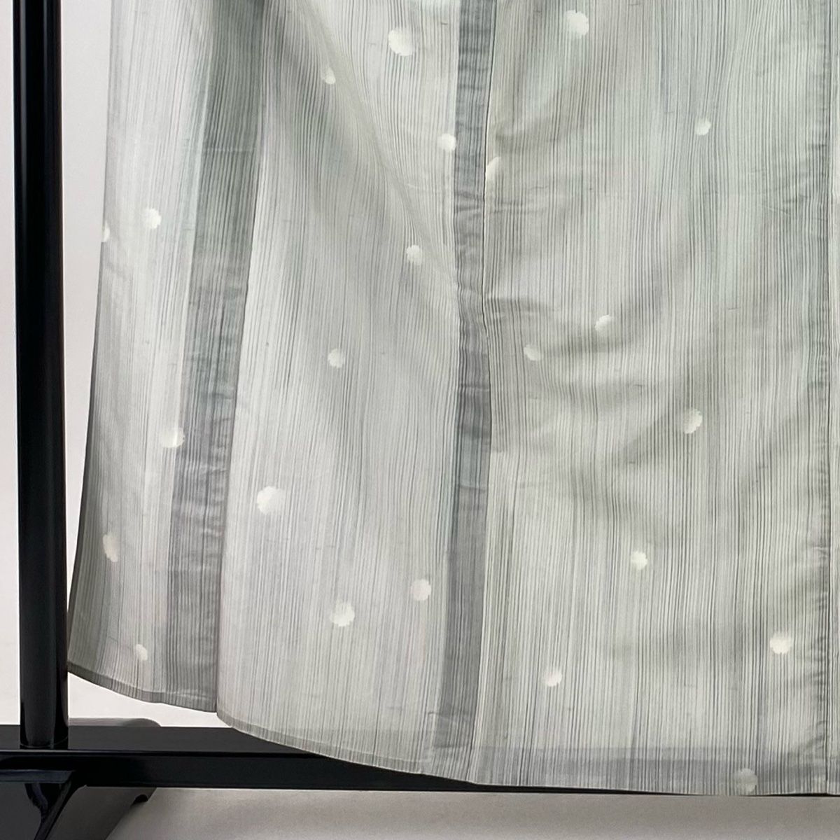 小紋 身丈158 cm 裄丈69 L 薄物 夏牛首紬地 落款 証紙 縦縞 雪輪 灰緑 正絹