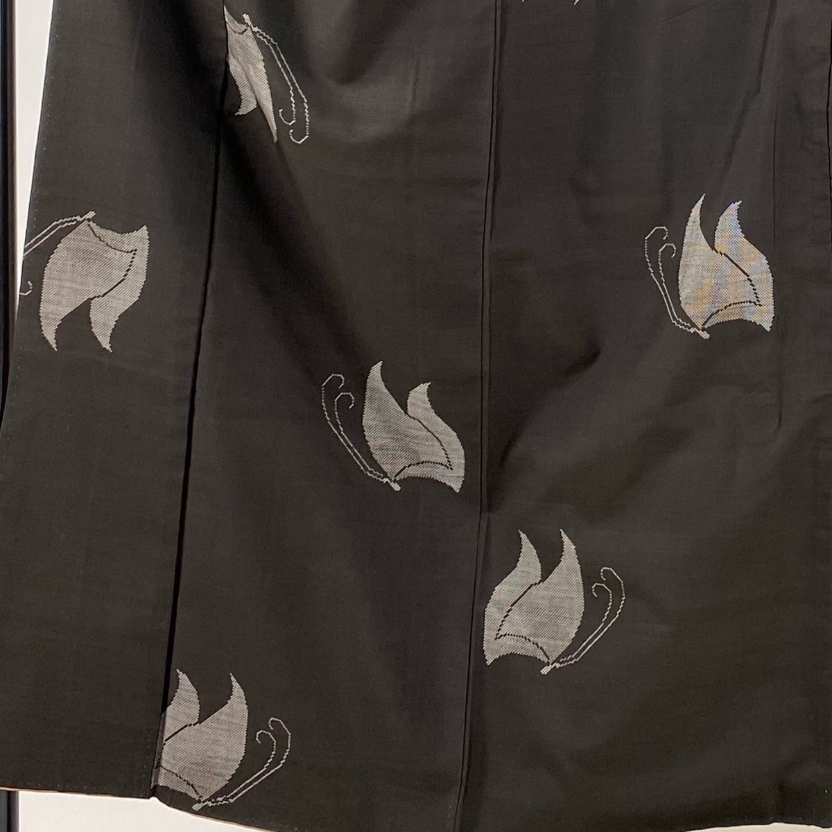 紬 身丈153 5 cm 裄丈64 M 袷 蝶 焦茶色 正絹