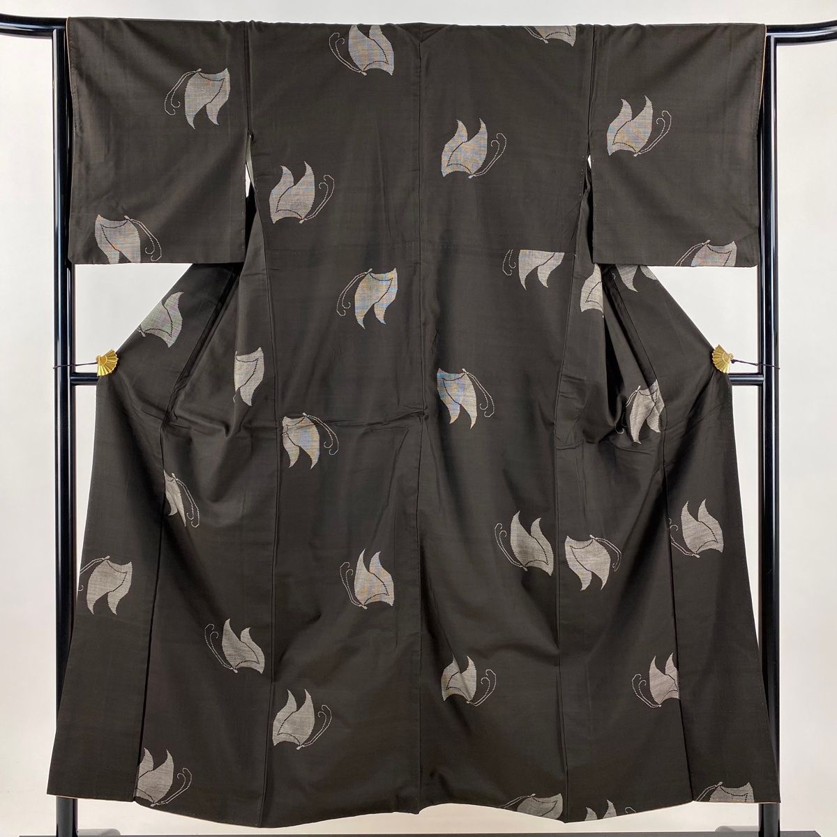 紬 身丈153.5 cm 裄丈64 M 袷 蝶 焦茶色 正絹