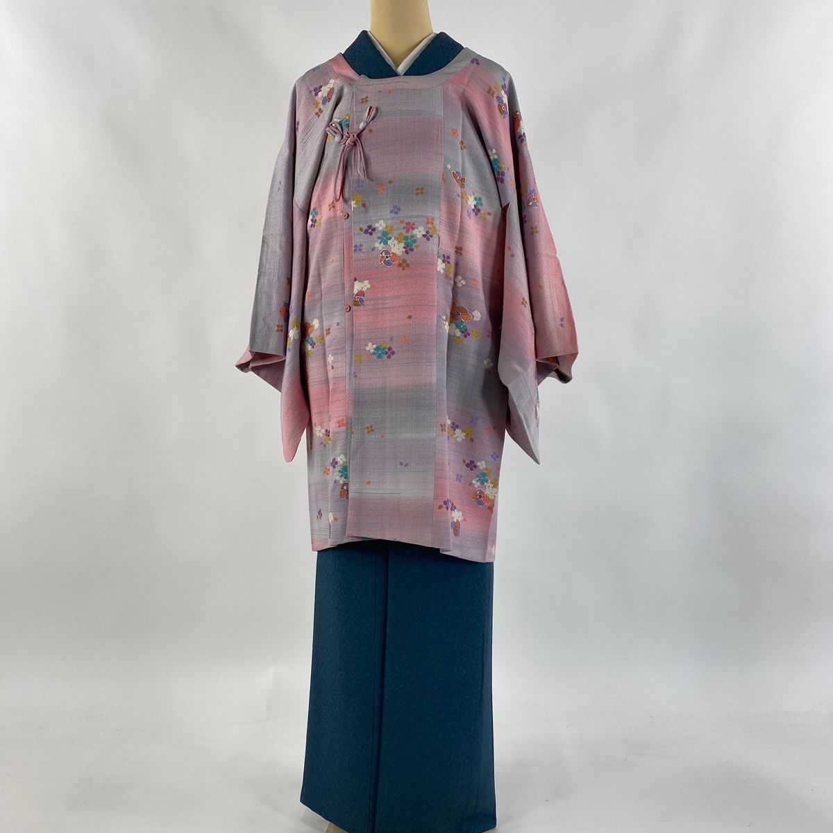 道行 身丈93.5 cm 裄丈65 M 和装コート 都衿 草花 霞 銀彩 ピンク 正絹