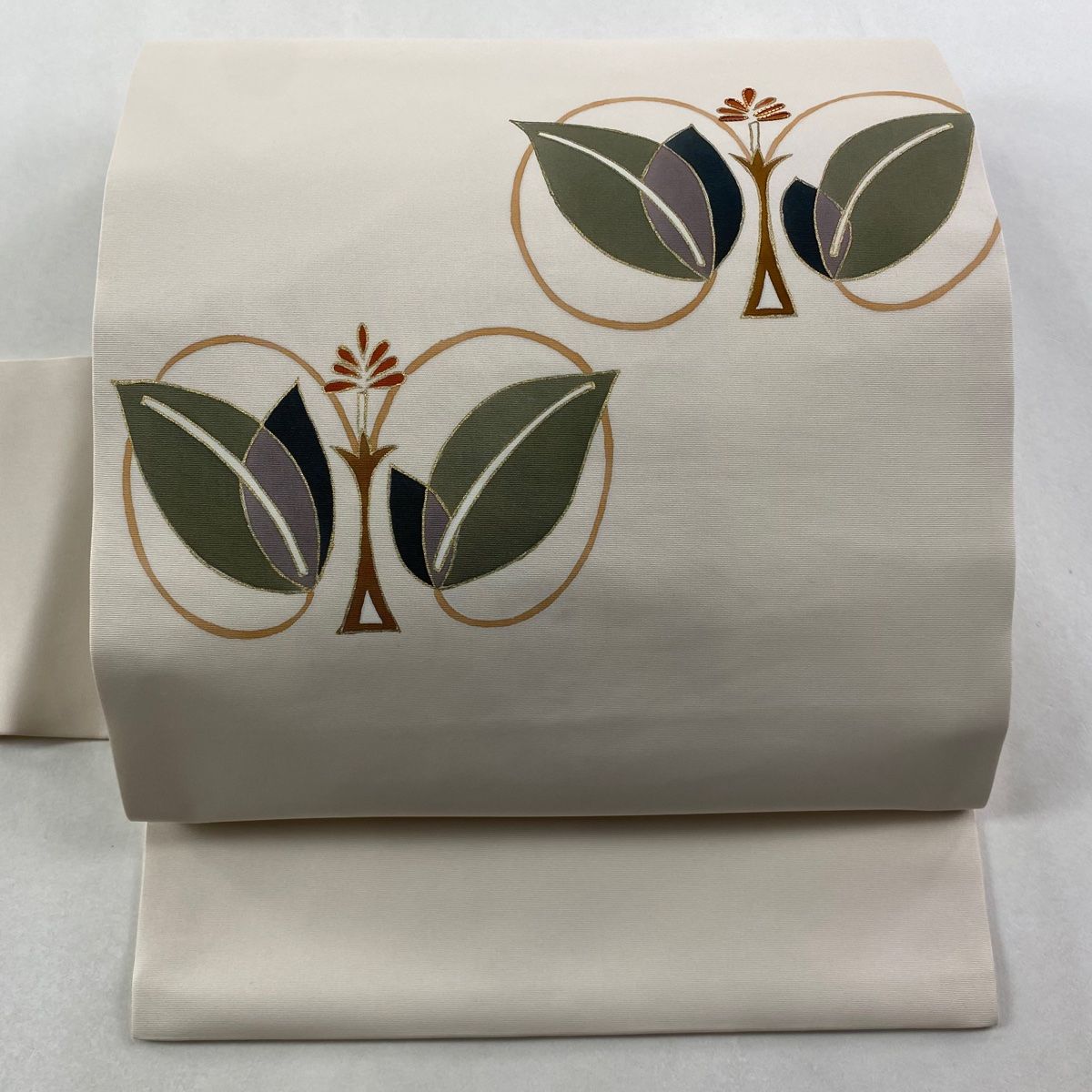 名古屋帯 秀品 草花 金糸 金彩 クリーム 正絹