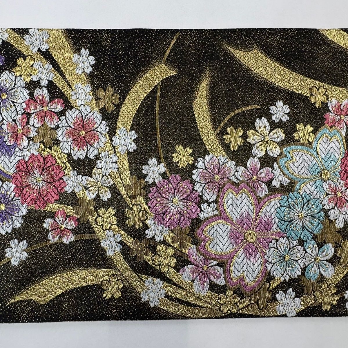 美品】 袋帯 秀品 振袖向き 桜 七宝 金糸 箔 黒 六通 正絹 【中古