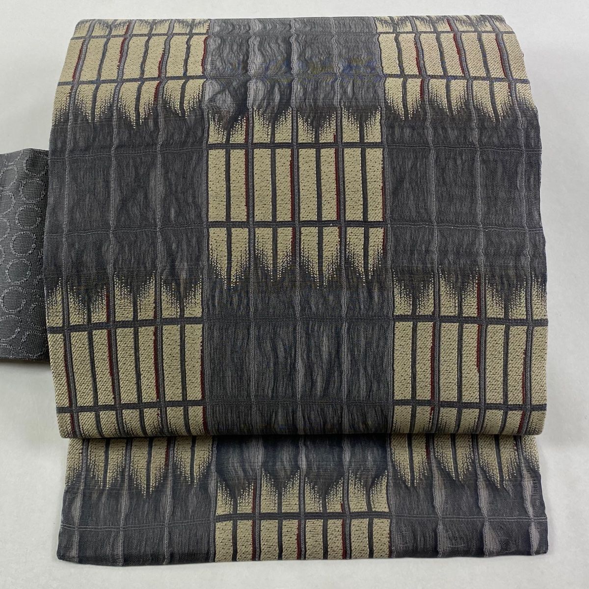名古屋帯 秀品 格子 幾何学模様 灰色 正絹