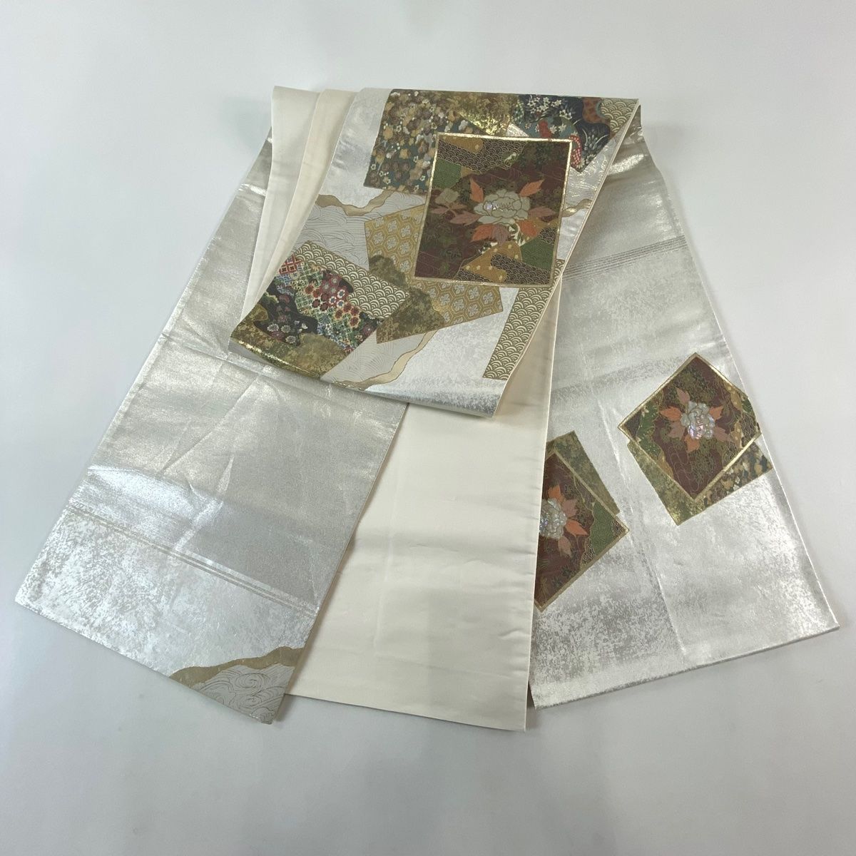 袋帯 秀品 関西仕立て 葉柄 螺鈿 箔 金色 お太鼓柄 正絹 【】 【公式通販】