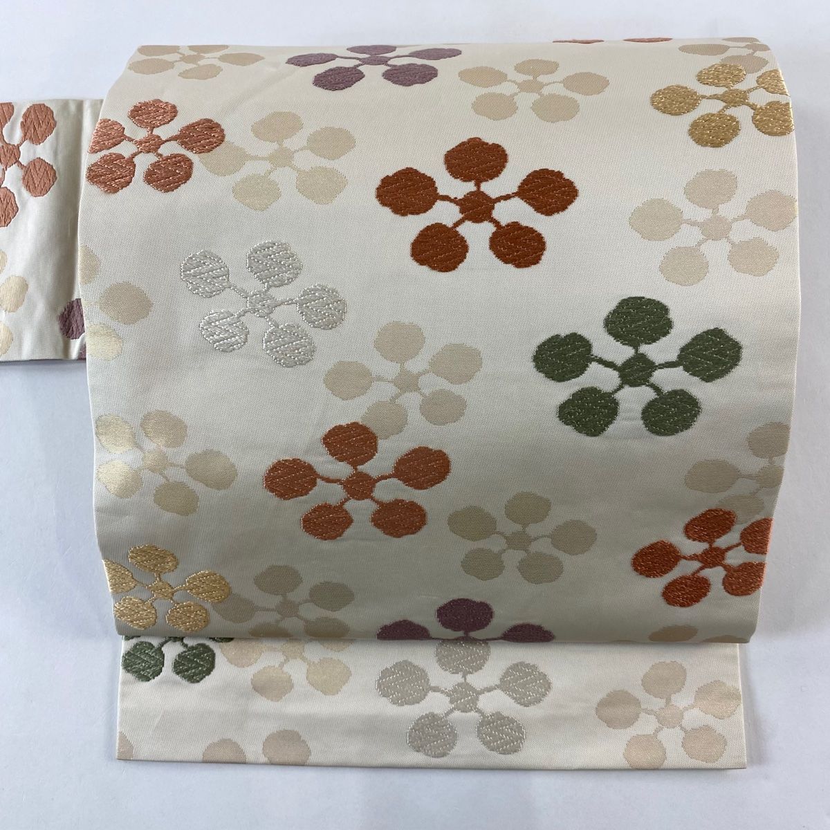 名古屋帯 秀品 鉢梅 金糸 クリーム 正絹