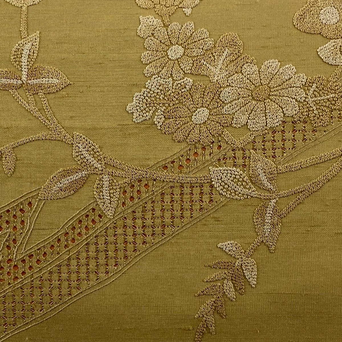 名古屋帯 秀品 紬地 草花 刺繍 黄土色 正絹