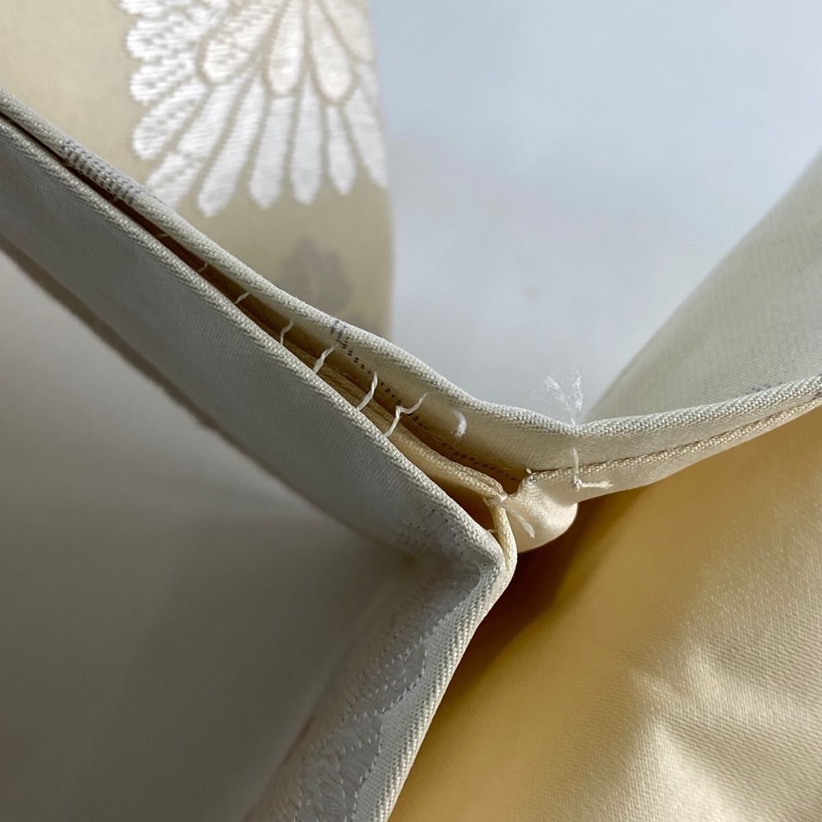  名古屋帯 秀品 菊唐草 市松 唐織 ベージュ 正絹 名古屋帯 帯