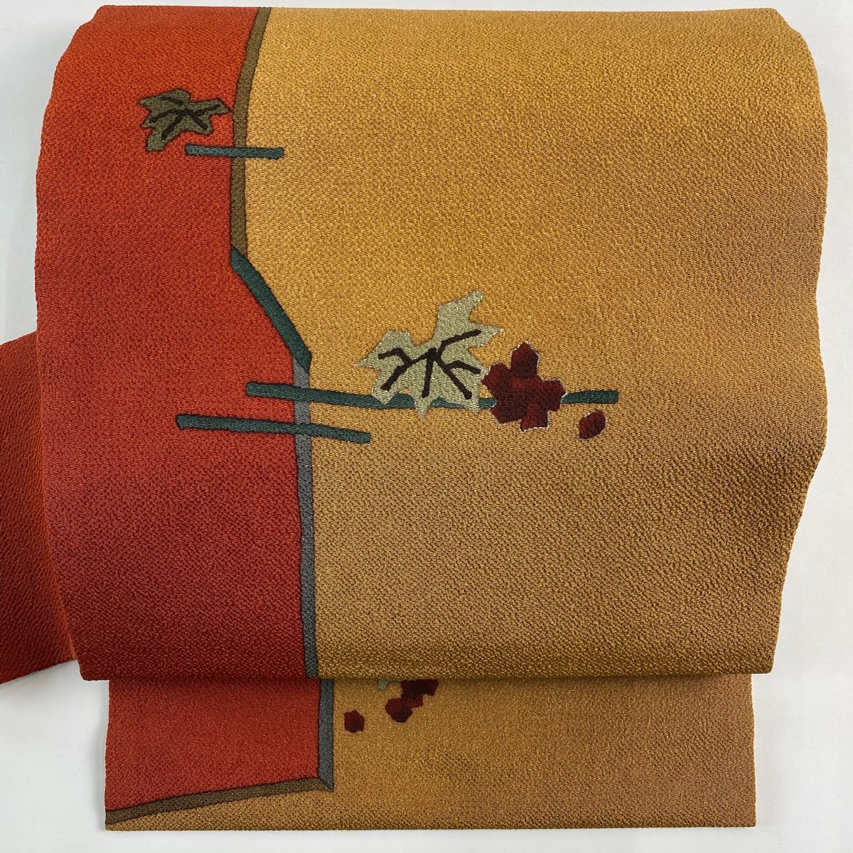 名古屋帯 秀品 葡萄 葉柄 縮緬 染め分け 赤茶 正絹