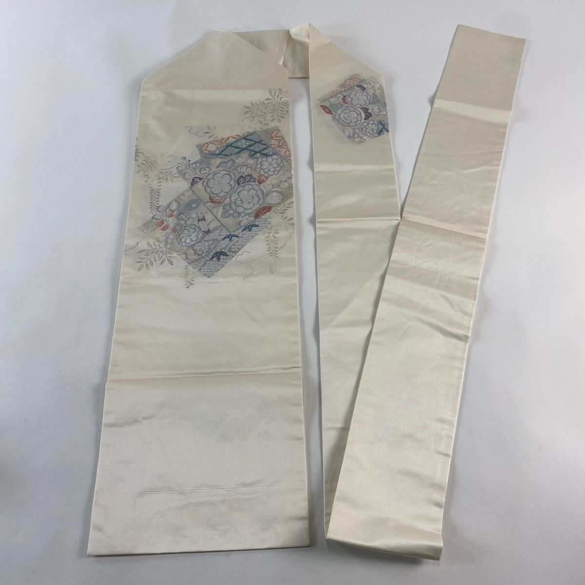  名古屋帯 秀品 色紙 草花 刺繍 ベージュ 正絹 名古屋帯 帯