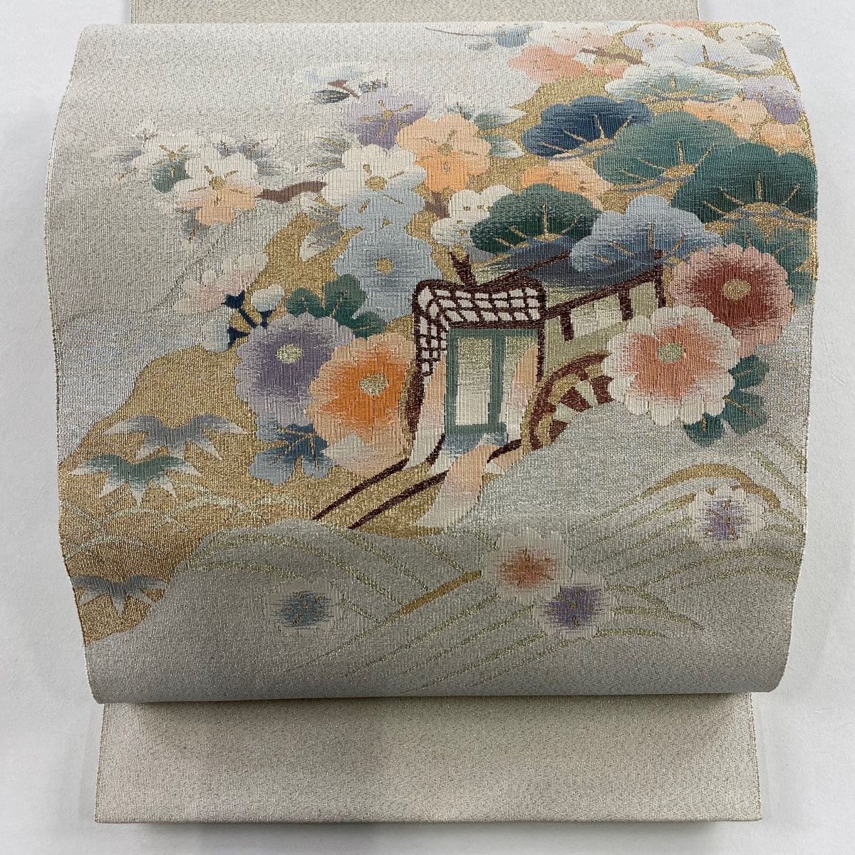 名古屋帯 秀品 松葉仕立て 八寸名古屋帯 御所車 松竹梅 金銀糸 銀通し 灰白 正絹