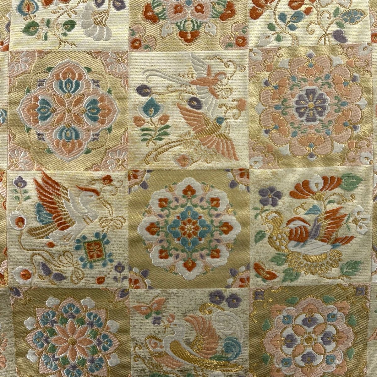 袋帯 落款 本家加納 華文 市松 金糸 箔 ベージュ 六通 正絹