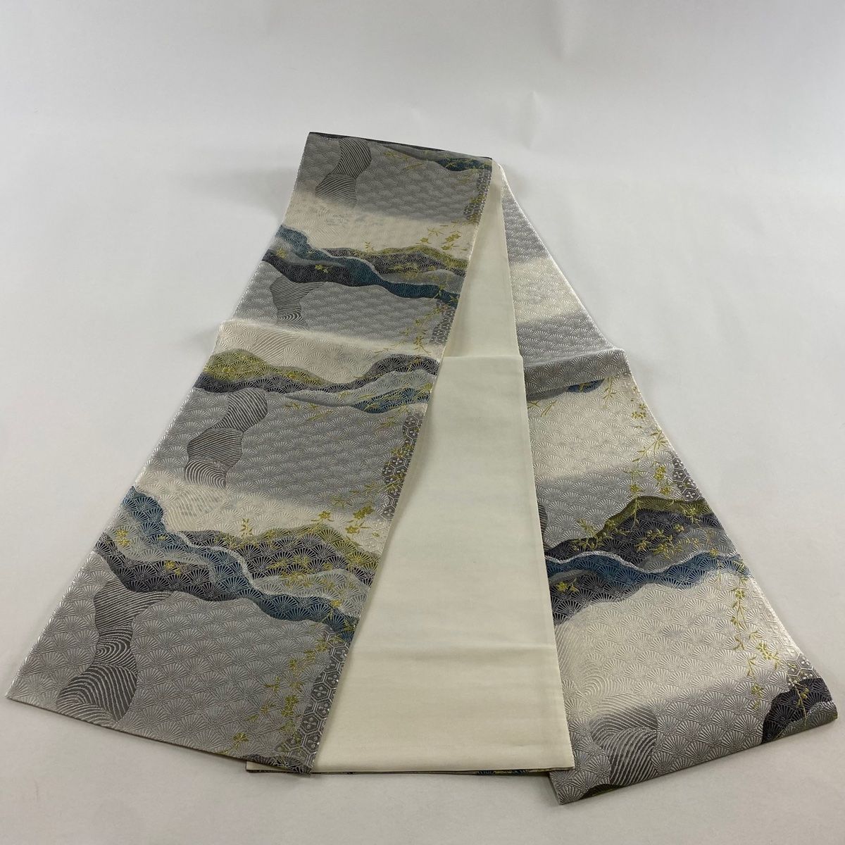  袋帯 草花 道長取り 金糸 箔 灰白 六通 正絹 袋帯 帯