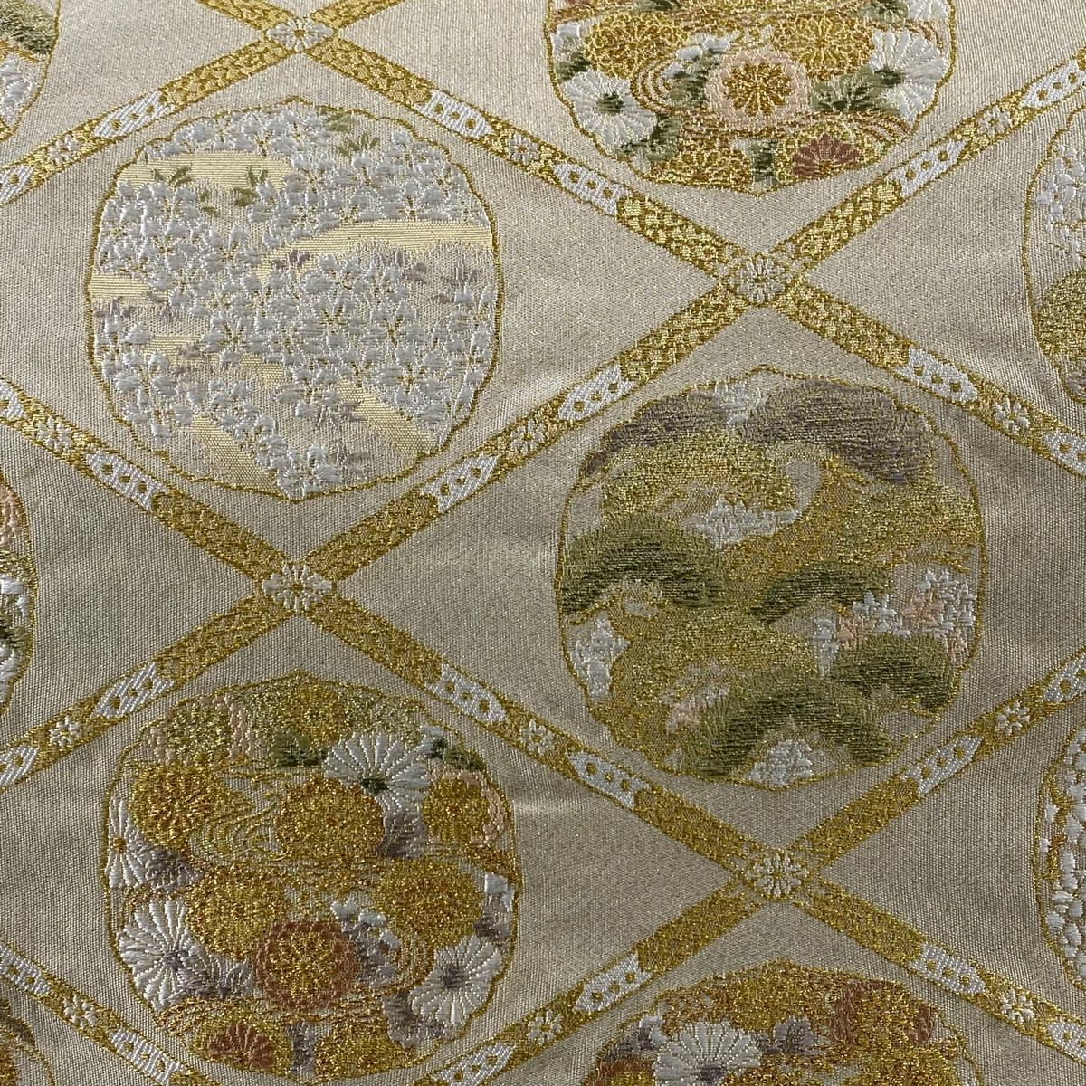 袋帯 菱雪輪小花文 金糸 箔 ベージュ 六通 正絹