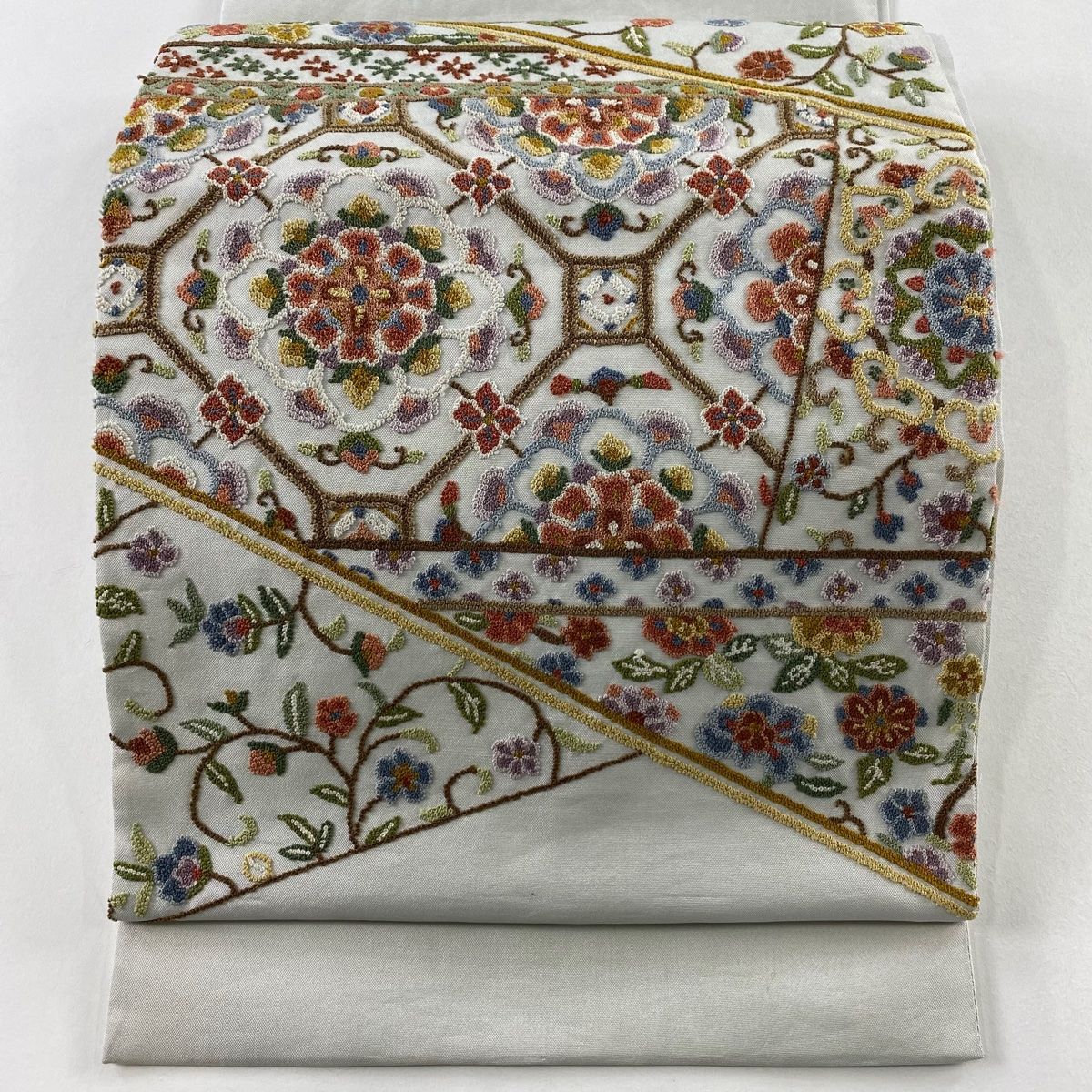 袋帯 蜀江華文 草花 相良刺繍 灰色 お太鼓柄 正絹