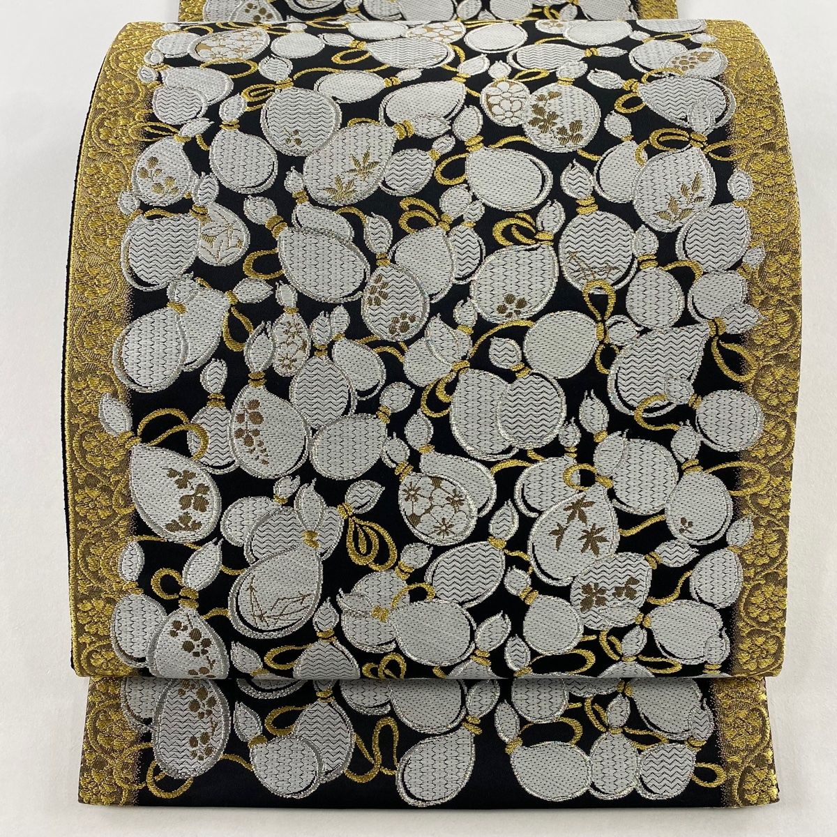 袋帯 瓢箪 桜楓 金銀糸 箔 黒 全通 正絹