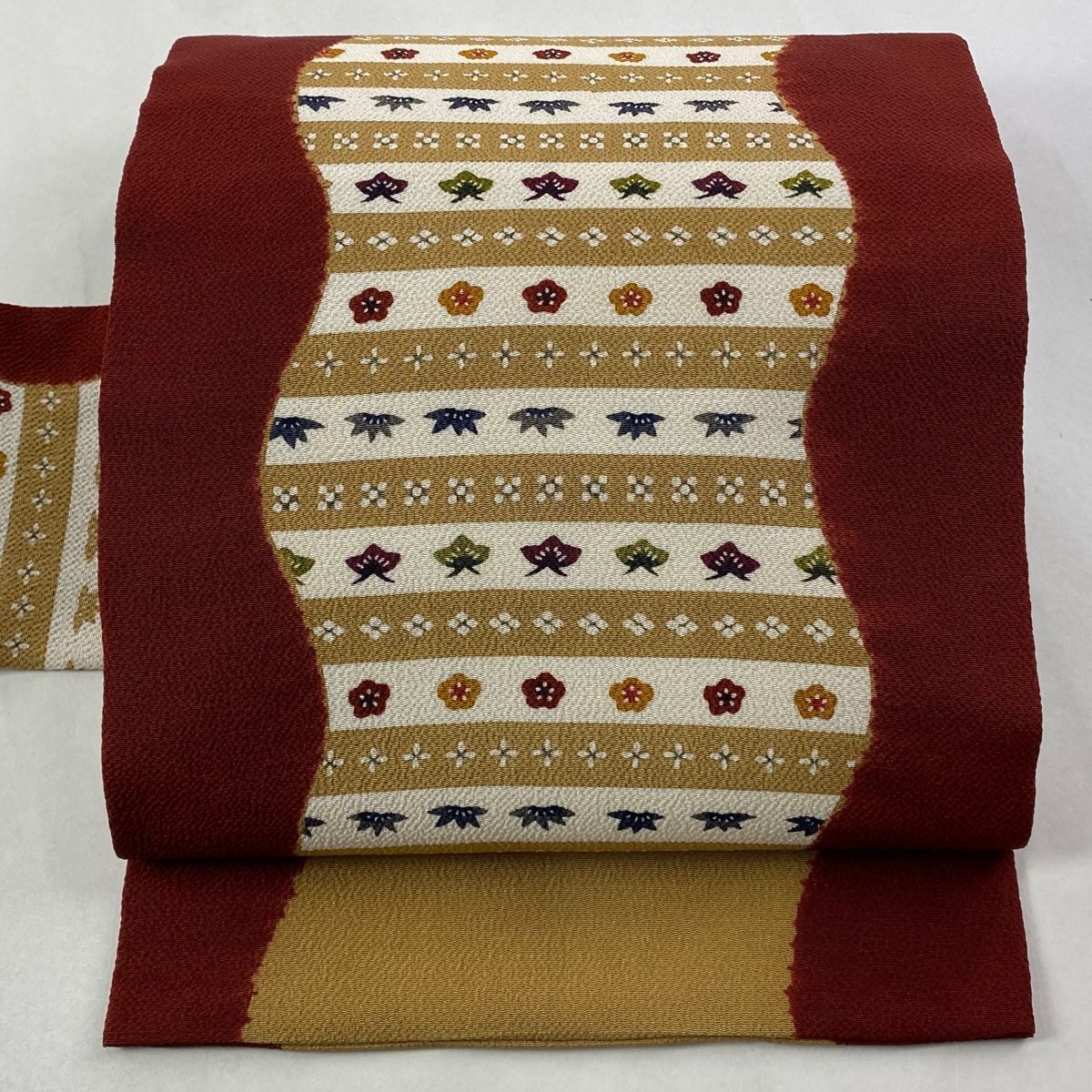 名古屋帯 栗山吉三郎 落款 段縞 松竹梅 縮緬 赤茶 正絹