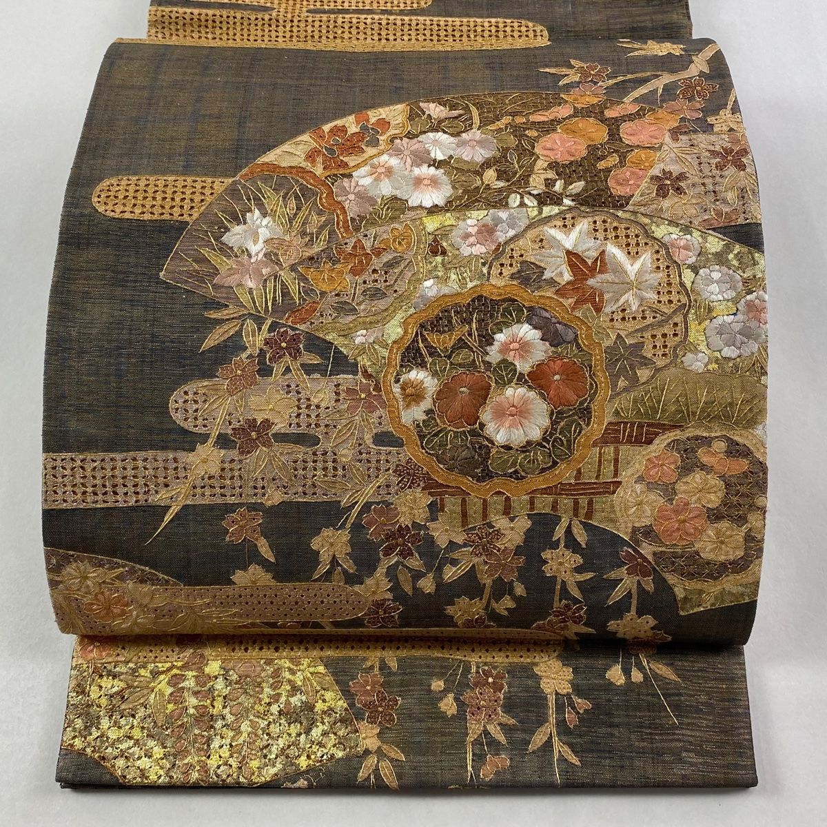 袋帯 扇面 雪輪 刺繍 金彩 金茶 お太鼓柄 正絹