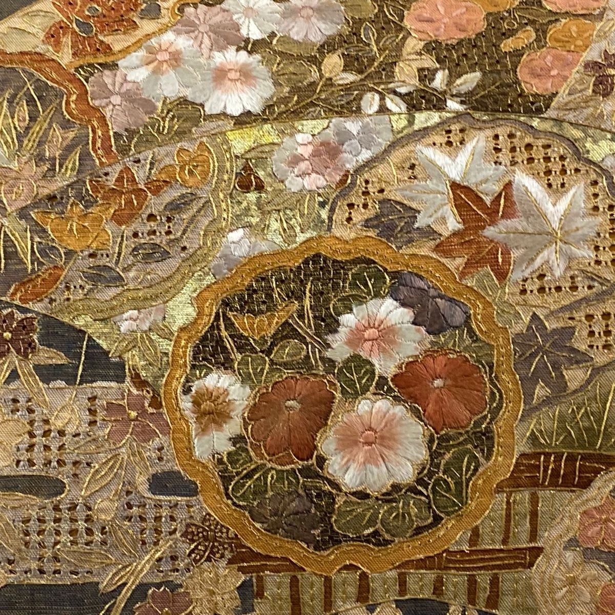 袋帯 扇面 雪輪 刺繍 金彩 金茶 お太鼓柄 正絹