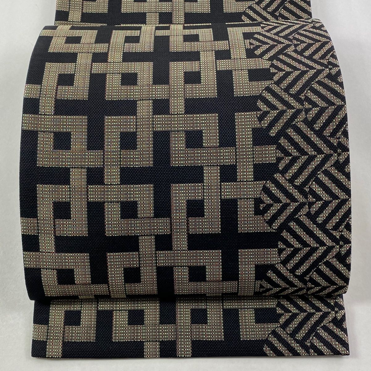 袋帯 斉藤上太郎 落款 幾何学 銀糸 黒 全通 正絹