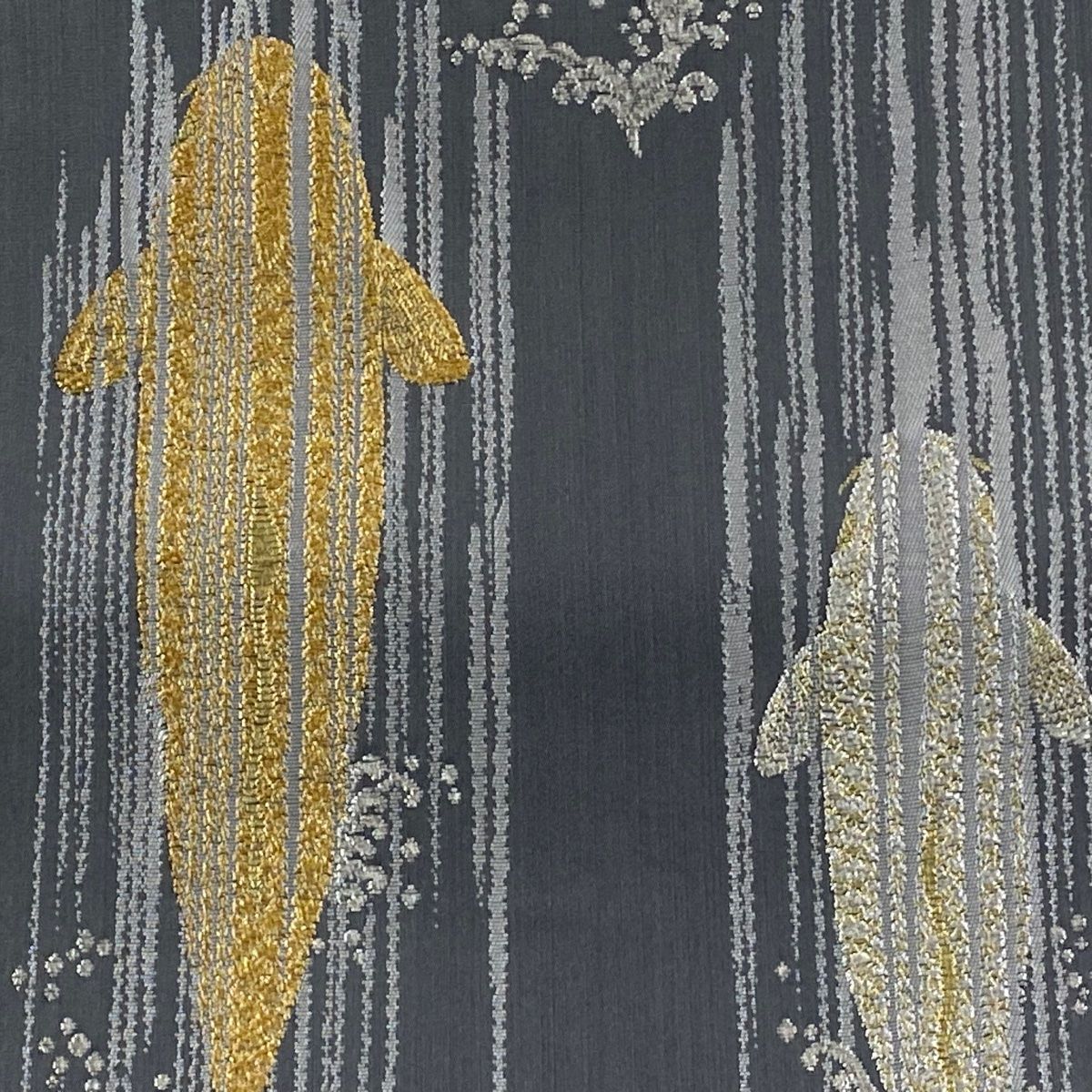 袋帯 山口美術織物 落款 鯉の滝登り しぶき 金銀糸 灰色 六通 正絹