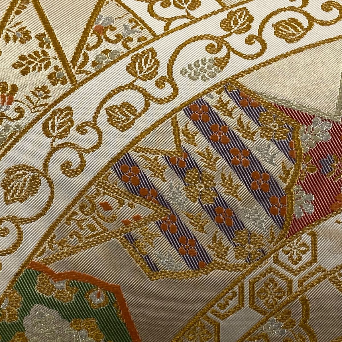 袋帯 北出与三郎 落款 関西仕立て 葡萄唐草 華文 金銀糸 箔 金色 六通 正絹