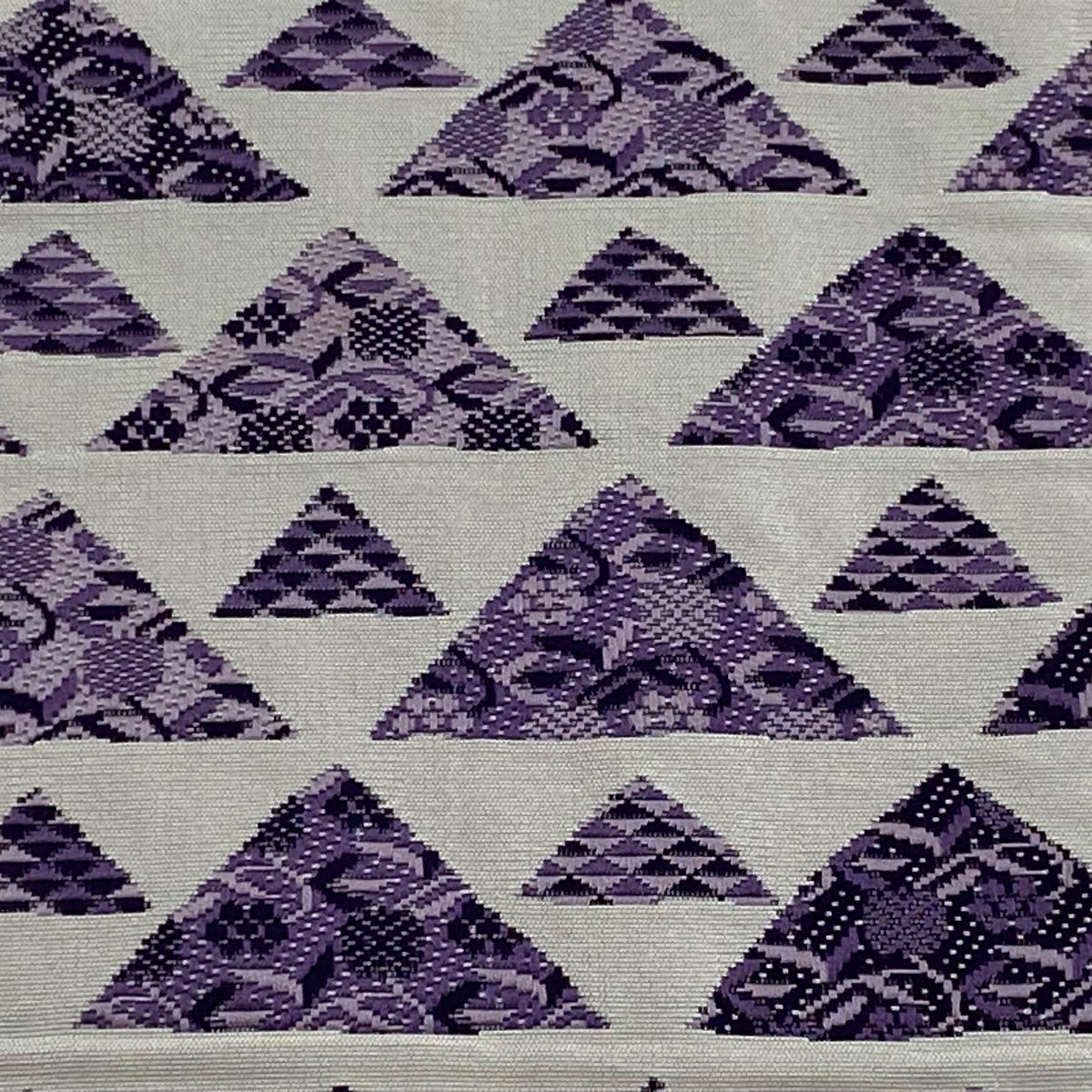 半幅帯 秀品 証紙 本場筑前博多織 鱗 笹蔓 白 正絹