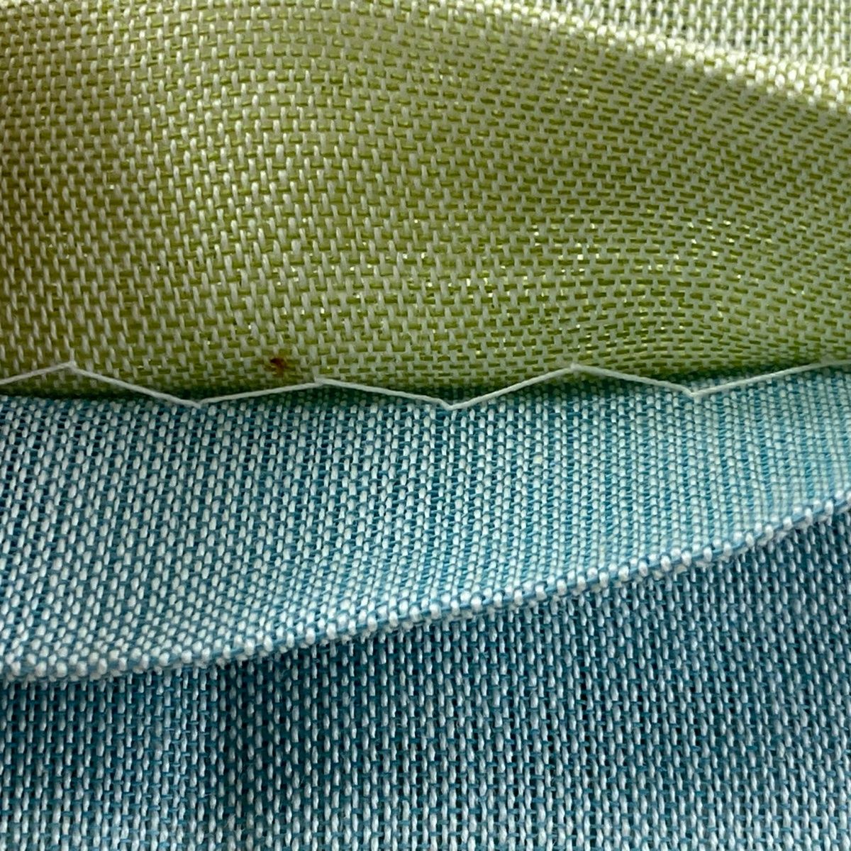 幾何学模様 薄緑