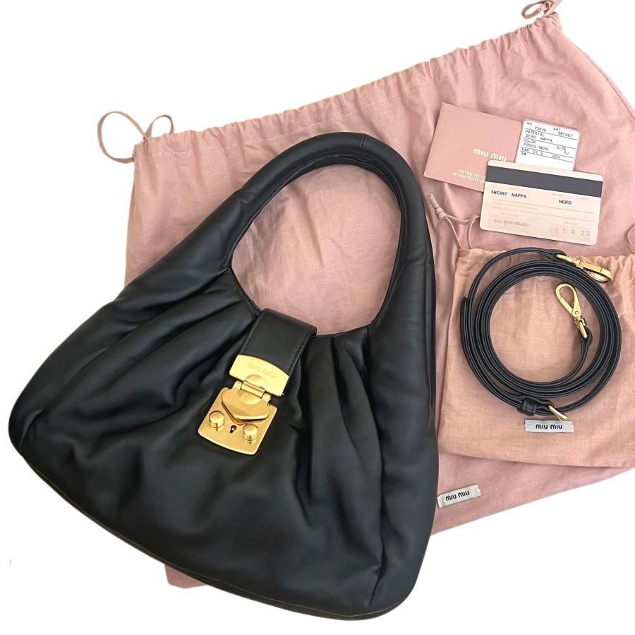 MIU MIU　ナッパレザー　2WAY　肩掛け　ハンド　ショルダー　バッグ MIUMIU ミュウミュウ バッグ ナッパレザー 2WAY ハンド 肩掛け