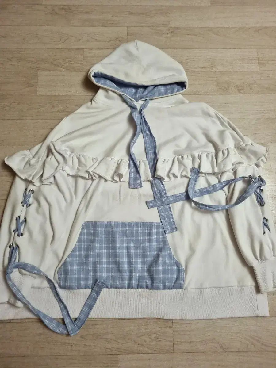 イルイルイル ililil フリル フーディー Tシャツ サブカルチャー 量産型 地雷系